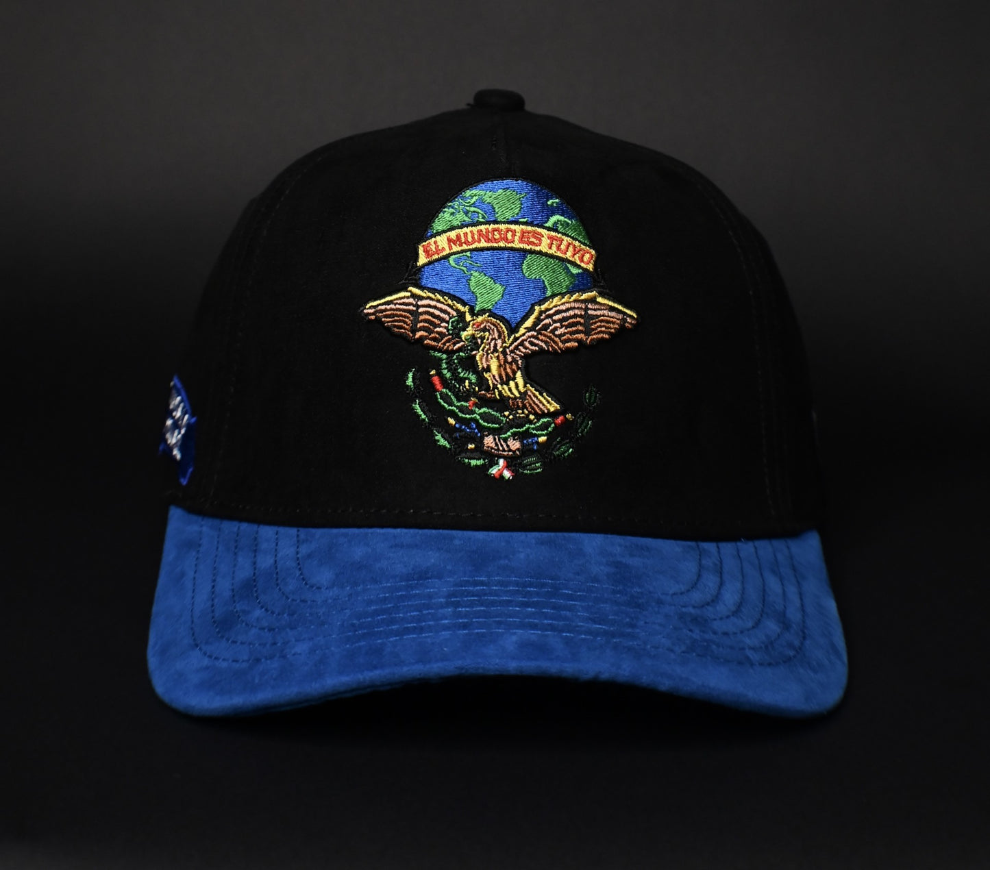 El Mundo Es Tuyo SnapBack
