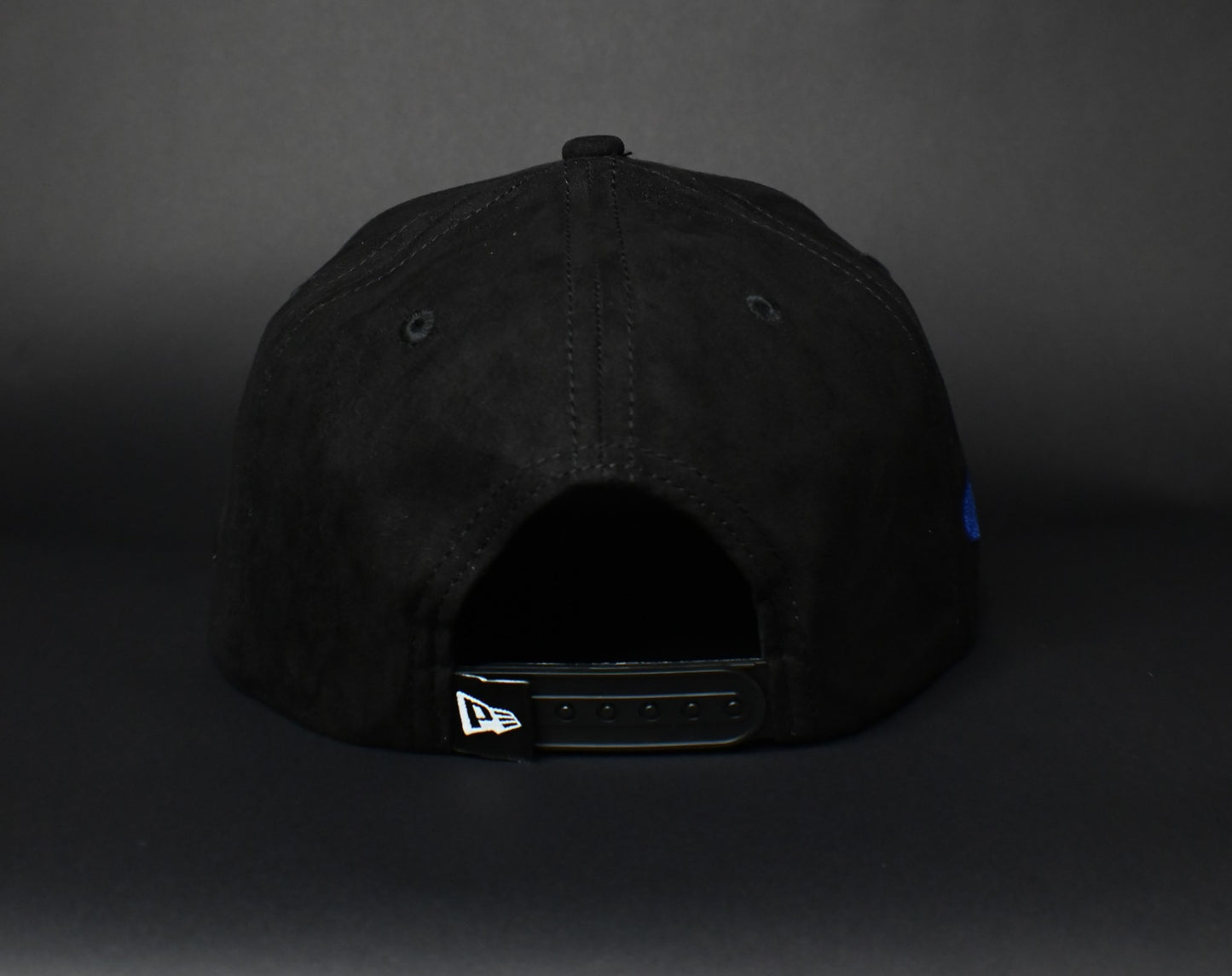 El Mundo Es Tuyo SnapBack